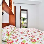 Apartment Mira 645 *