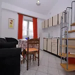 Apartment Mira 645 *