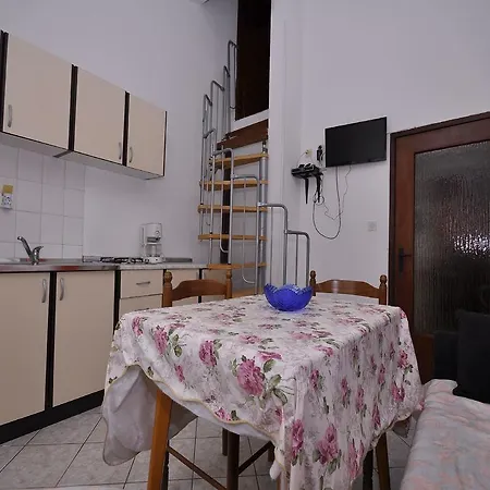 Mira 645 Apartmán