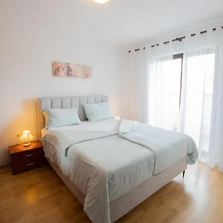 Mira 645 Apartmán