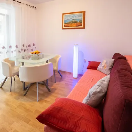 Mira 645 Apartmán *