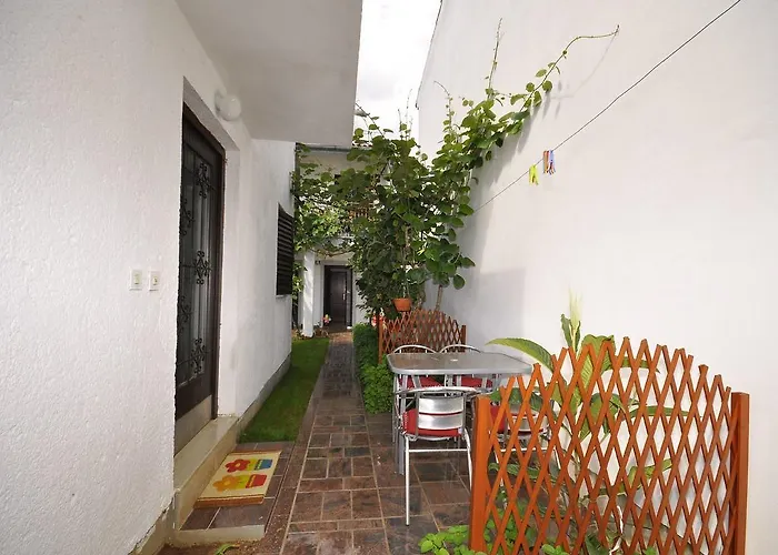 Mira 645 Daire Poreč