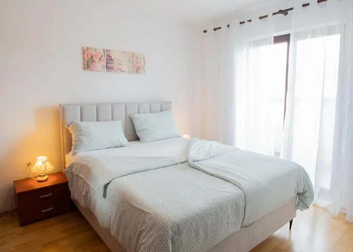 Mira 645 Apartment